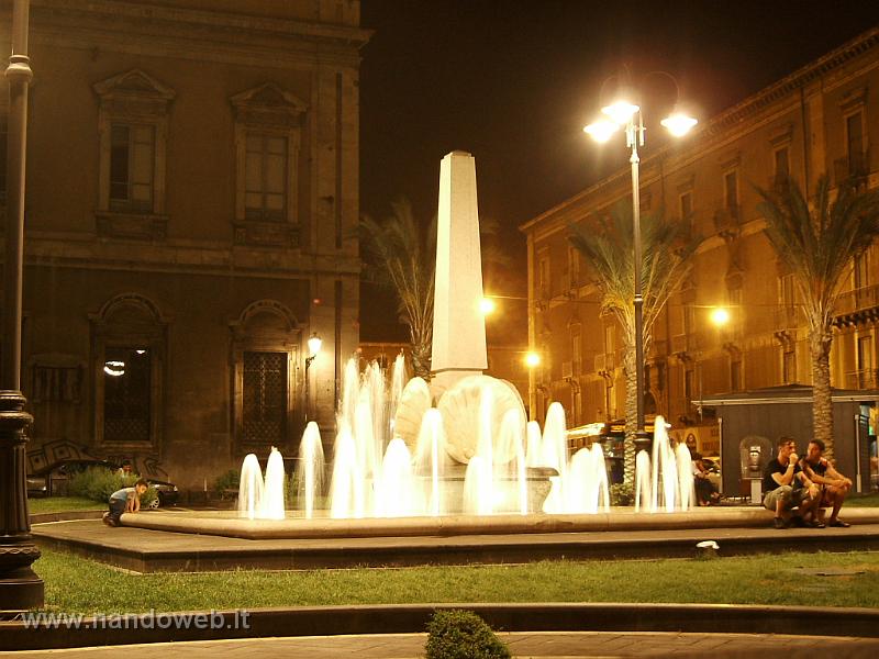 CATANIA PIAZZA_CUTELLI_ORIGINALE.JPG